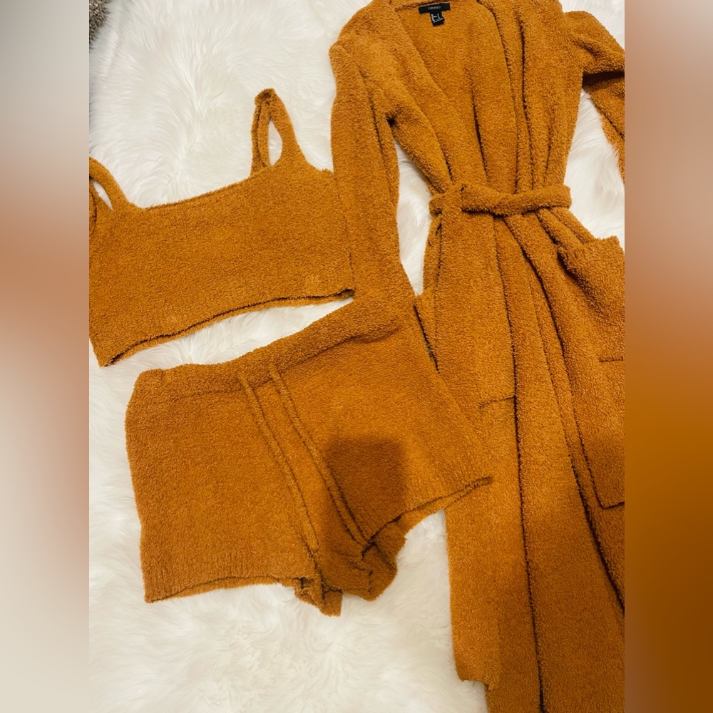 3 piece fuzzy set